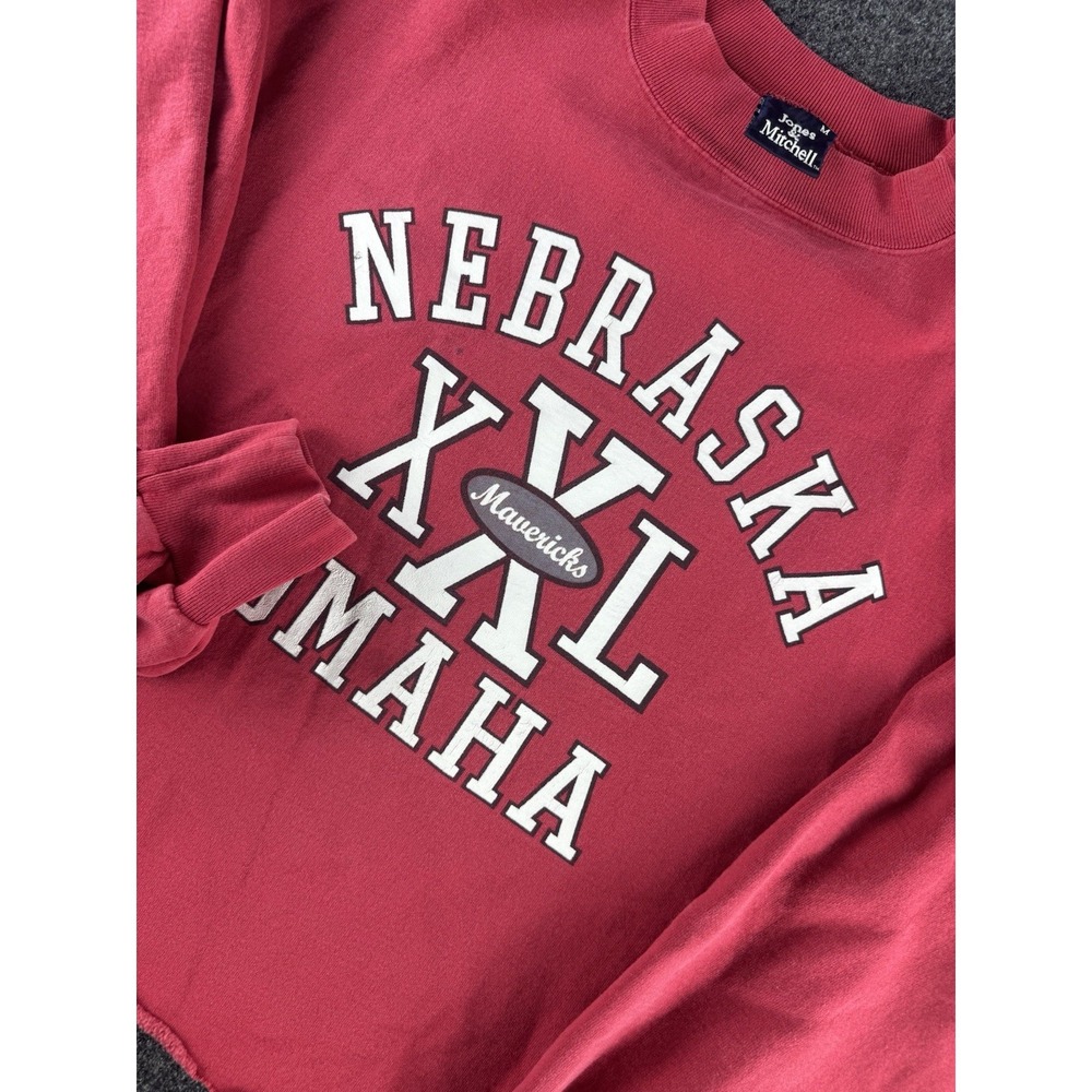 VTG Nebraska Omaha Mavericks Sweatshirt USA Jones Mitchell Red Crop